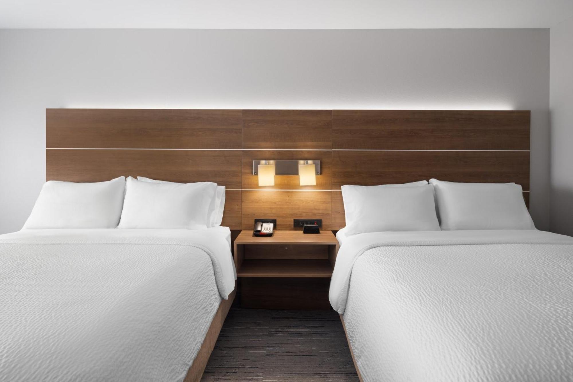 Holiday Inn Express Sheboygan-Kohler / I-43 By Ihg Exterior photo