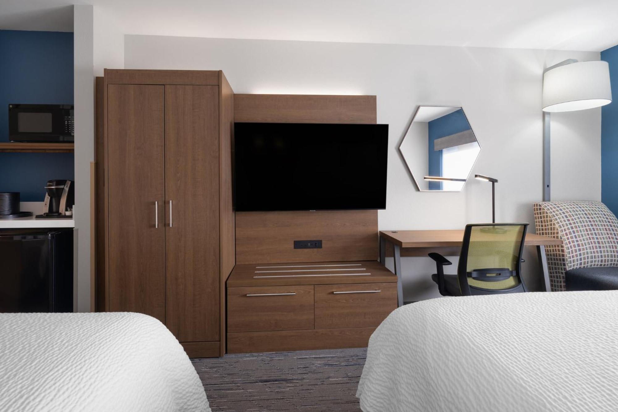 Holiday Inn Express Sheboygan-Kohler / I-43 By Ihg Exterior photo