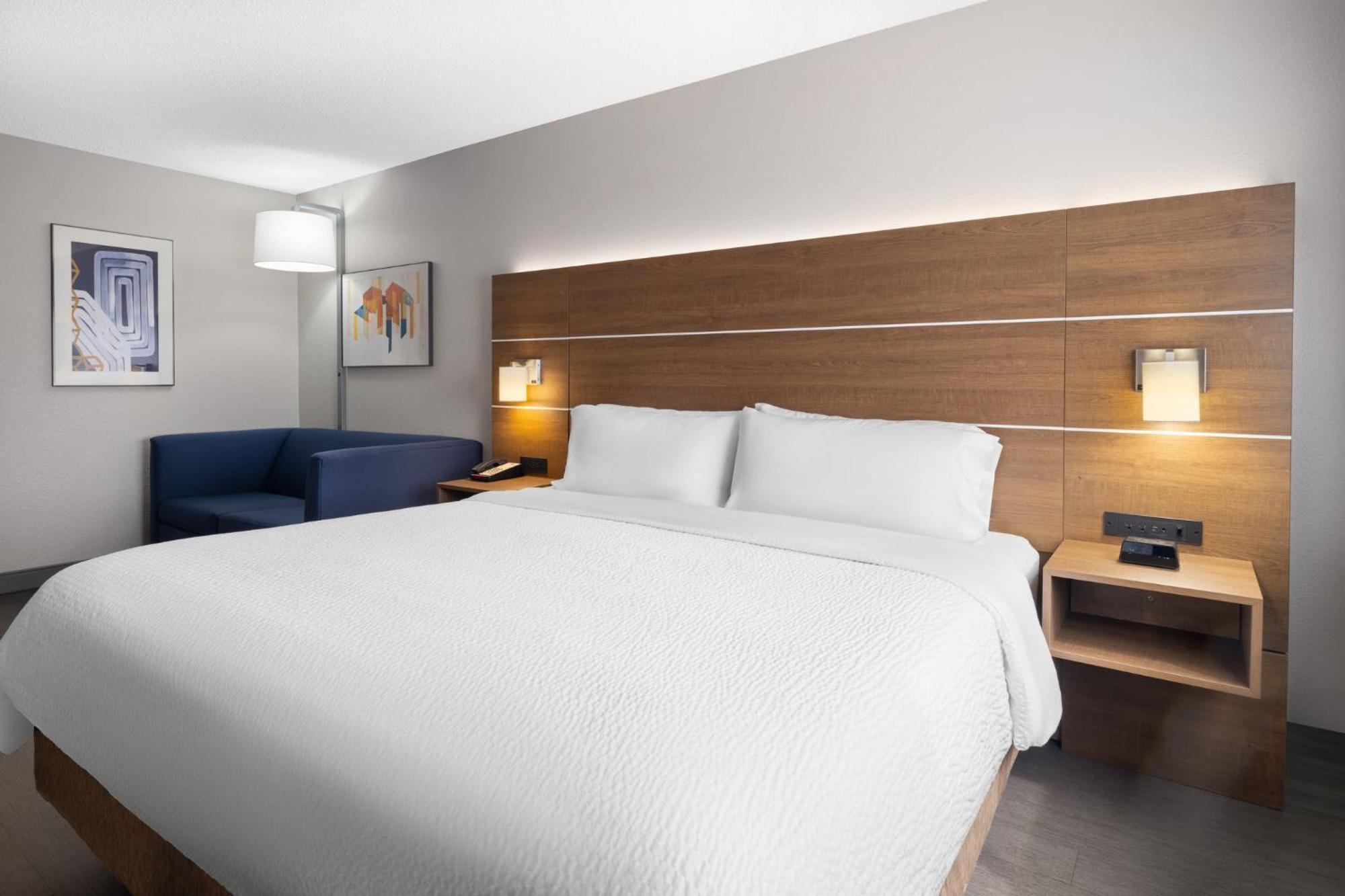 Holiday Inn Express Sheboygan-Kohler / I-43 By Ihg Exterior photo