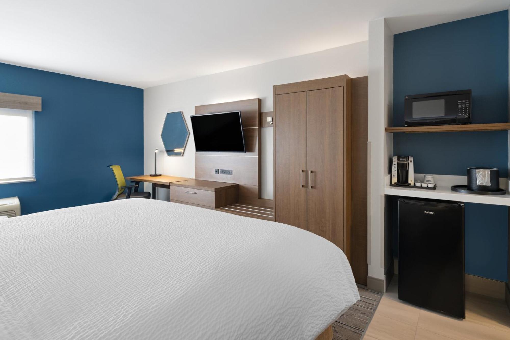 Holiday Inn Express Sheboygan-Kohler / I-43 By Ihg Exterior photo