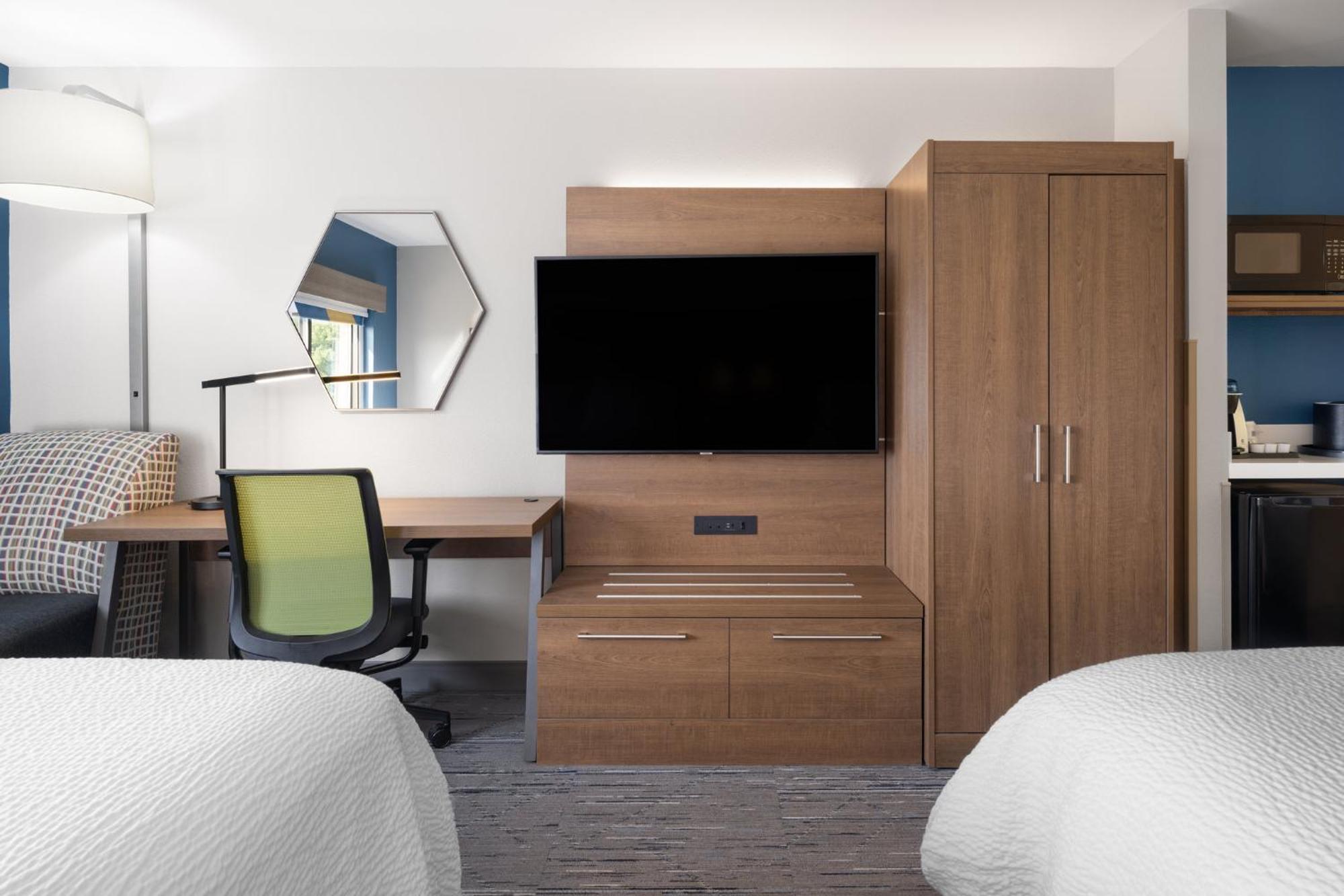 Holiday Inn Express Sheboygan-Kohler / I-43 By Ihg Exterior photo