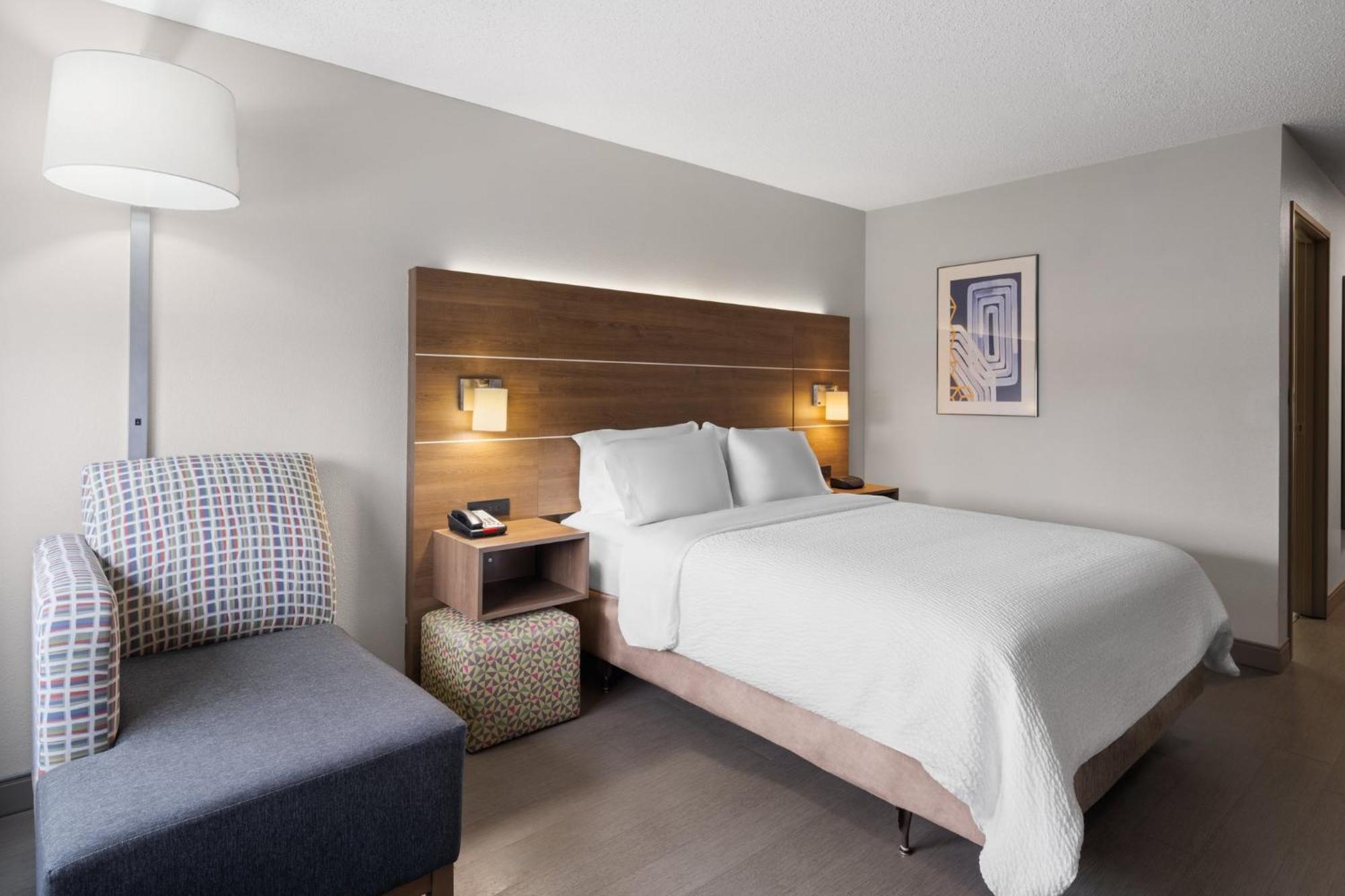 Holiday Inn Express Sheboygan-Kohler / I-43 By Ihg Exterior photo