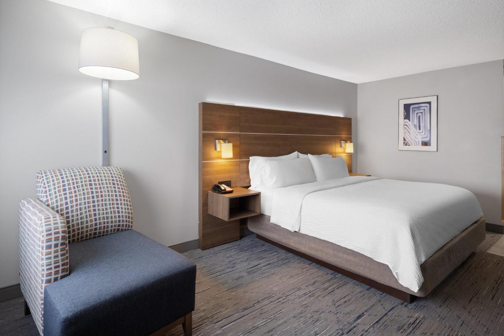 Holiday Inn Express Sheboygan-Kohler / I-43 By Ihg Exterior photo